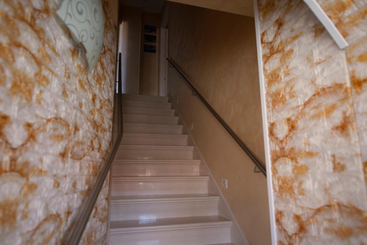 La Perla Del Tirreno Panzió Tropea Kültér fotó