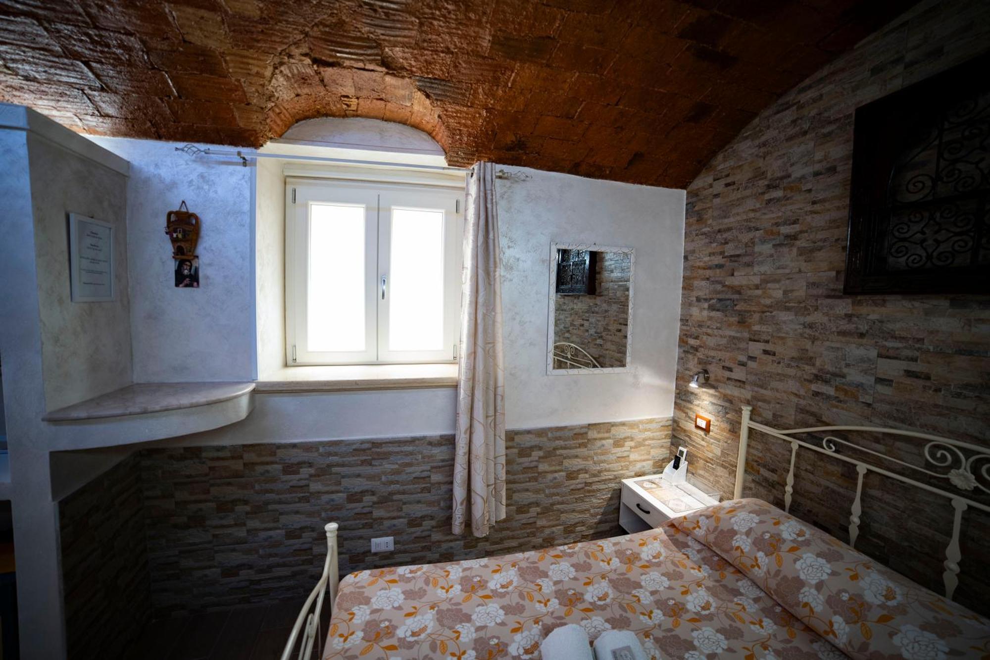 La Perla Del Tirreno Panzió Tropea Kültér fotó