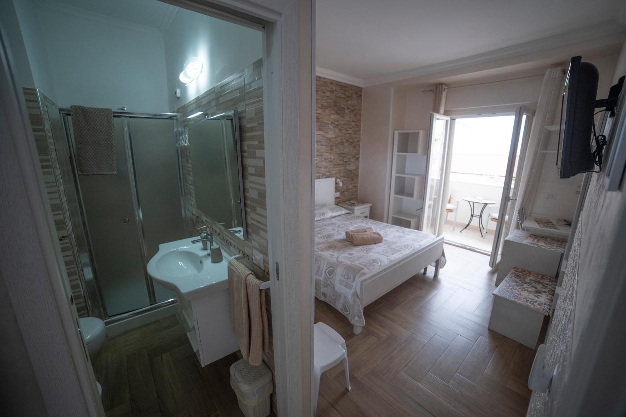 La Perla Del Tirreno Panzió Tropea Kültér fotó